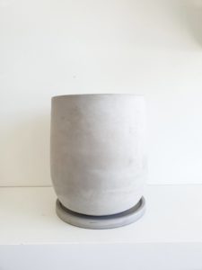 drop shape concrete pot